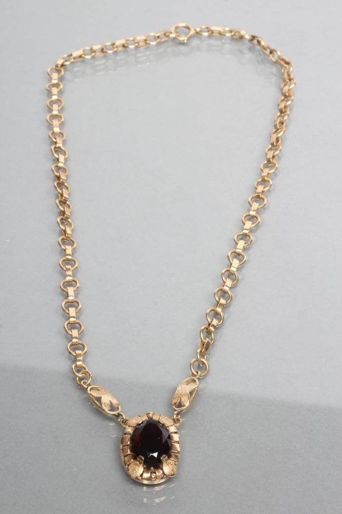 AN AUSTRIAN SMOKEY QUARTZ PENDANT Image