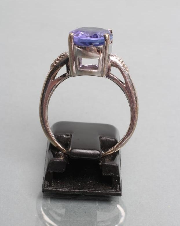 A TANZANITE DRESS RING Image