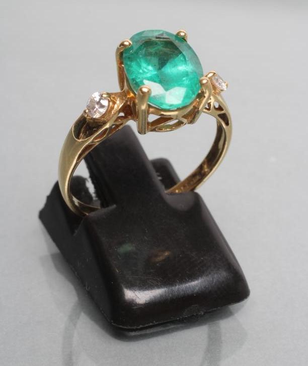 AN EMERALD RING Image
