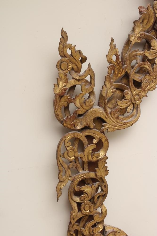 A CONTINENTAL CARVED GILT WOOD FRAME Image