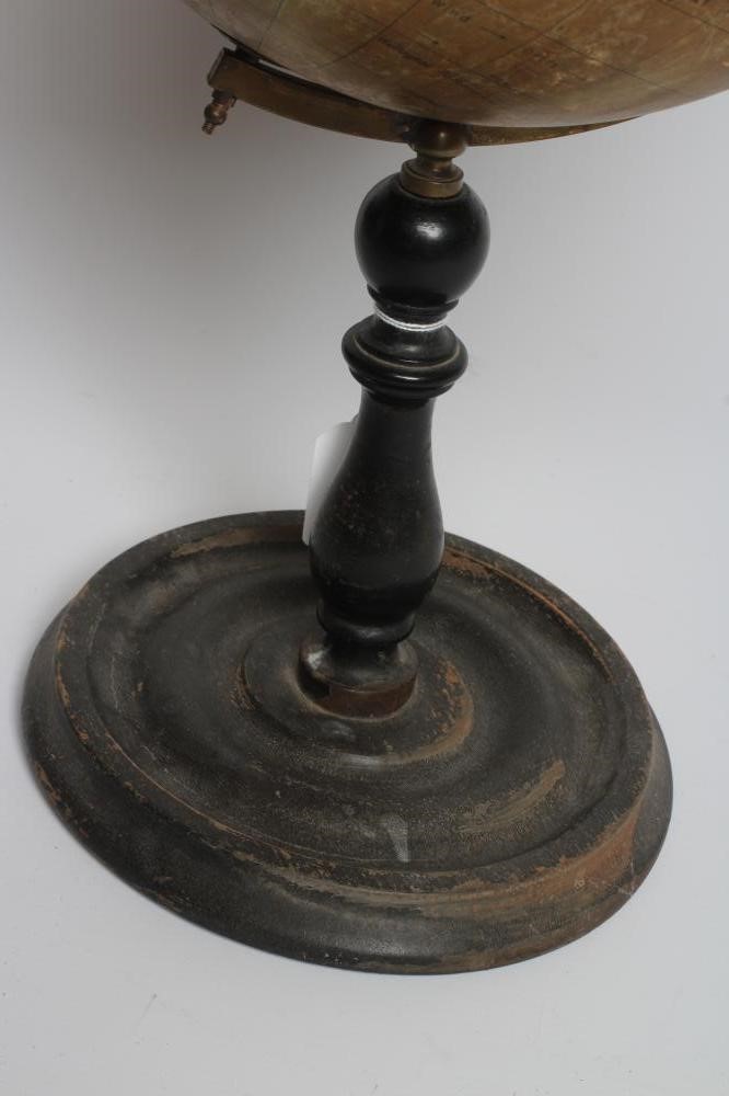 A GEOGRAPHICA LTD. LONDON 10" TERRESTRIAL GLOBE Image