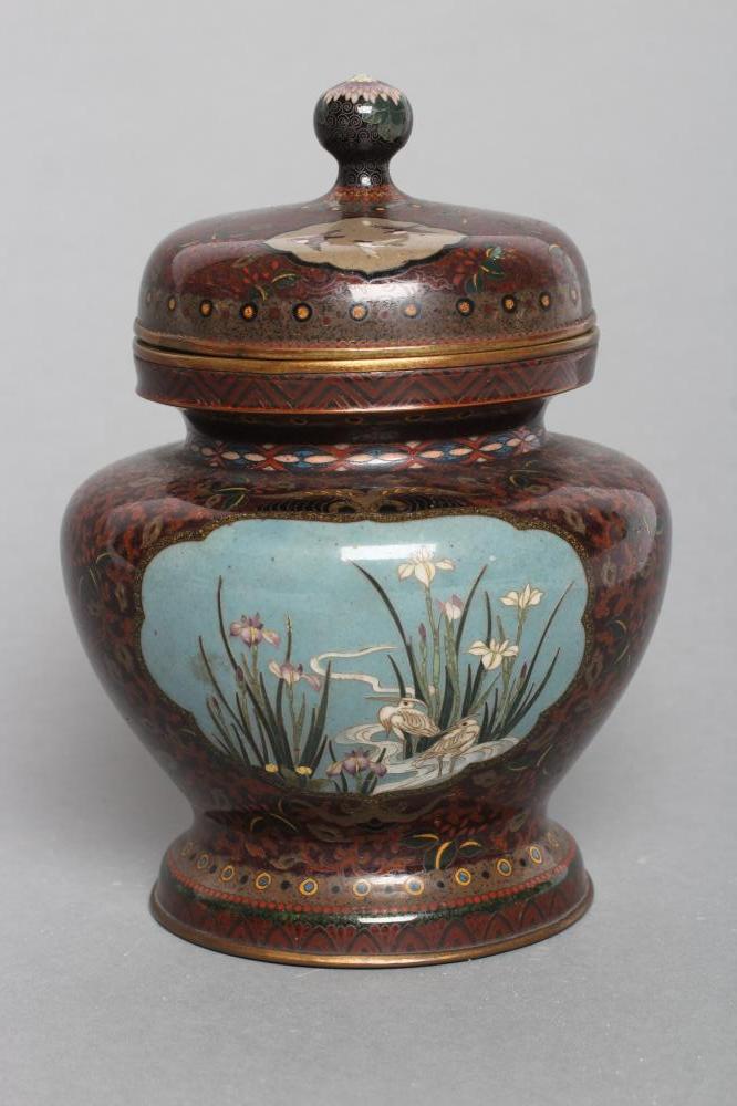 A JAPANESE NAGOYA CLOISONNE ENAMEL VASE AND COVER of squat baluster form Image
