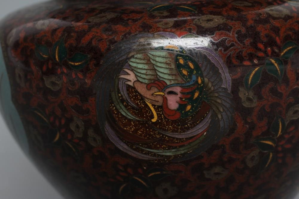 A JAPANESE NAGOYA CLOISONNE ENAMEL VASE AND COVER of squat baluster form Image