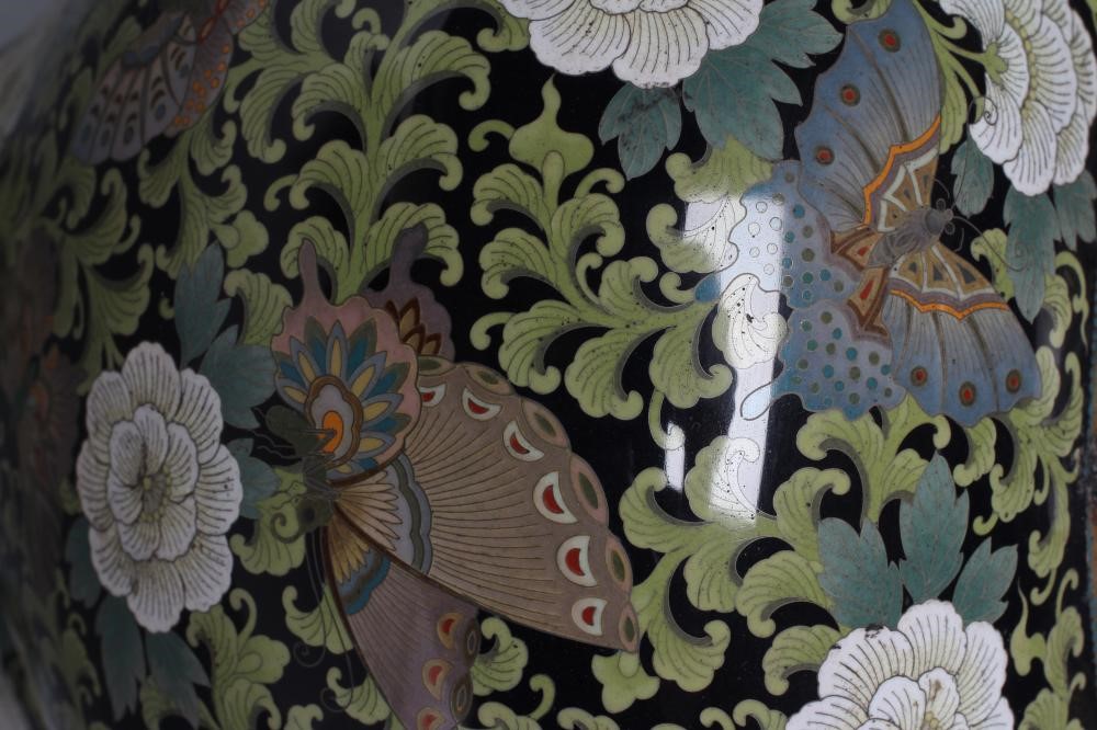 A JAPANESE CLOISONNE ENAMEL TRIPOD CENSOR AND COVER of two handled lobed ovoid form with arcade Image