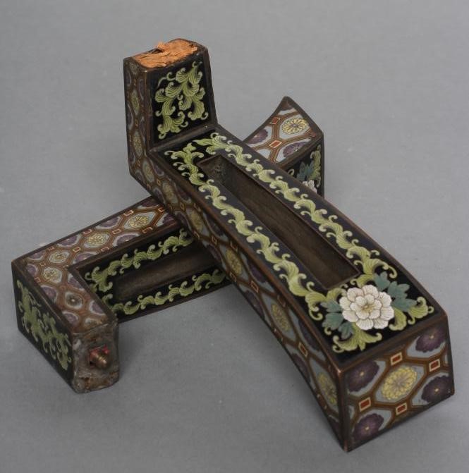 A JAPANESE CLOISONNE ENAMEL TRIPOD CENSOR AND COVER of two handled lobed ovoid form with arcade Image