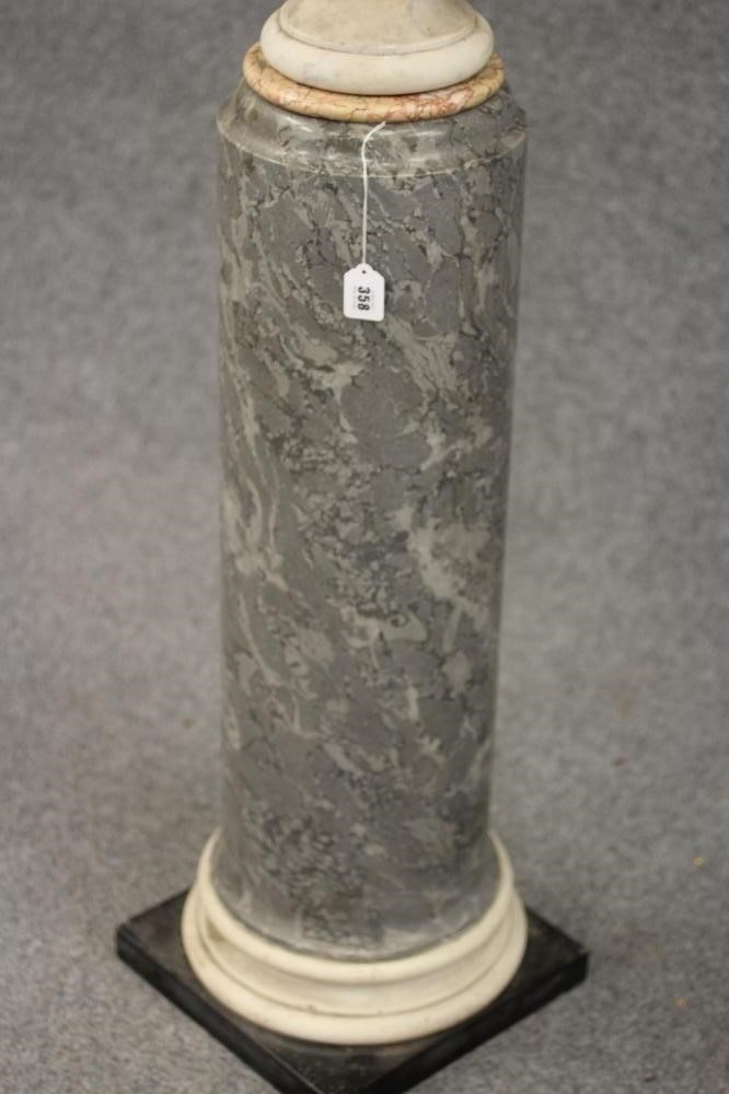 A WHITE MARBLE URN Image