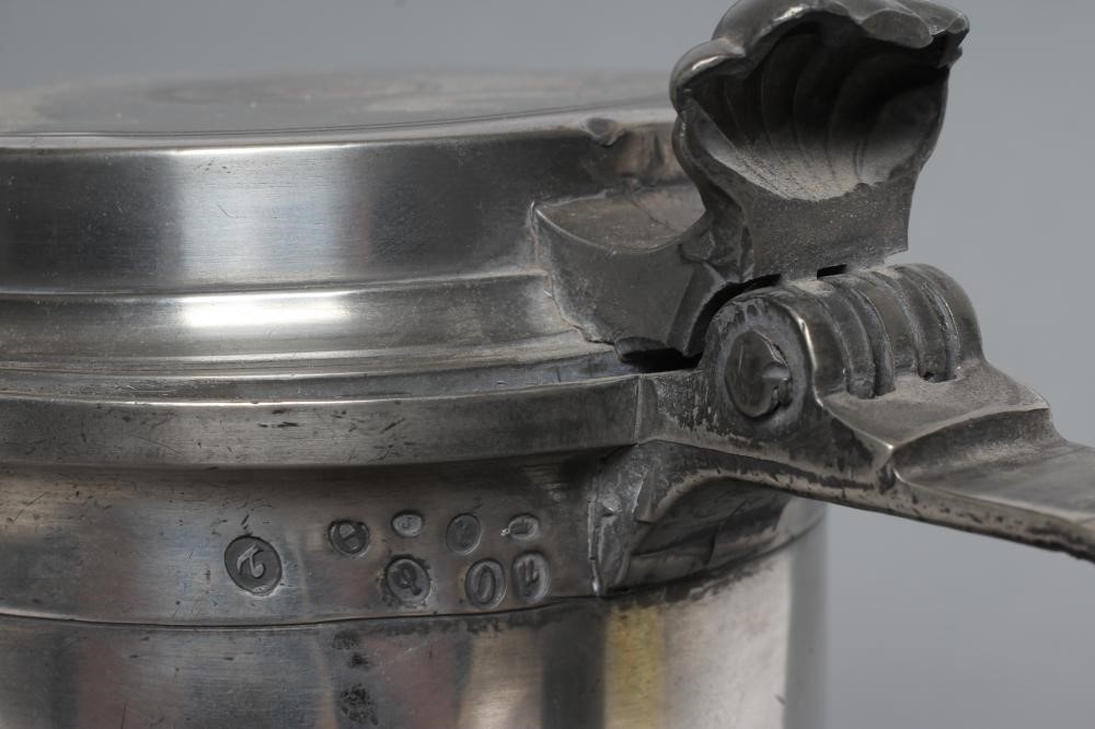 A PEWTER TWO LITRE WINE MEASURE Image