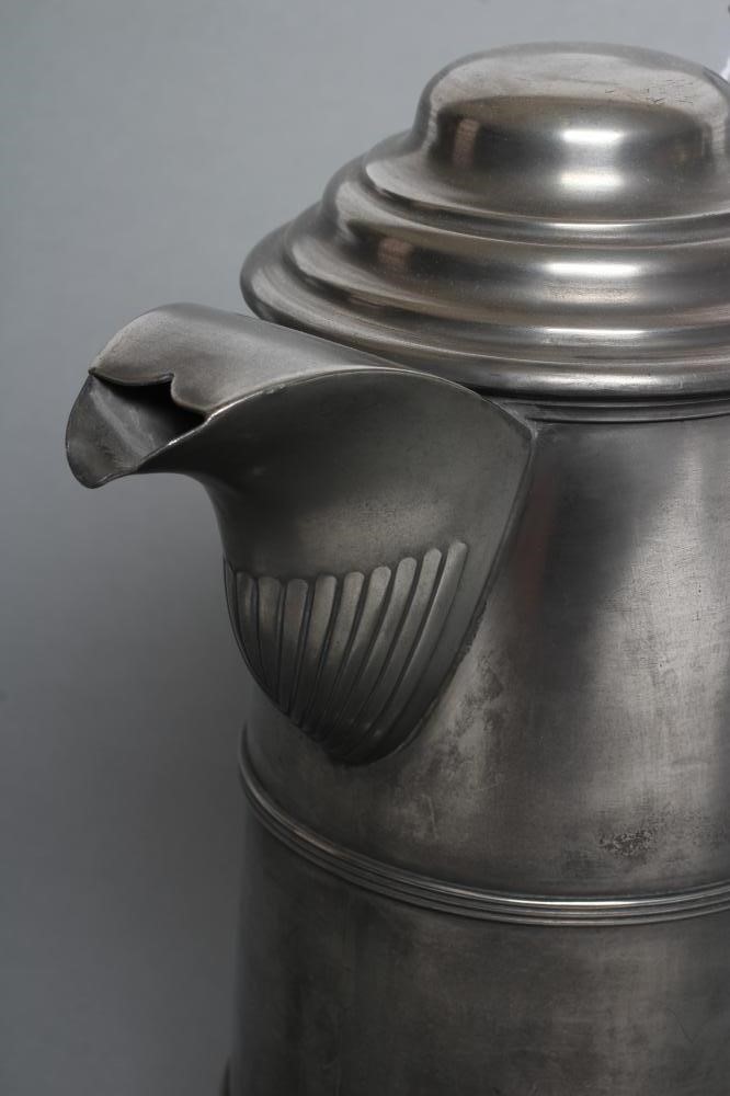 A BRITANNIA METAL HALF GALLON FLAGON Image