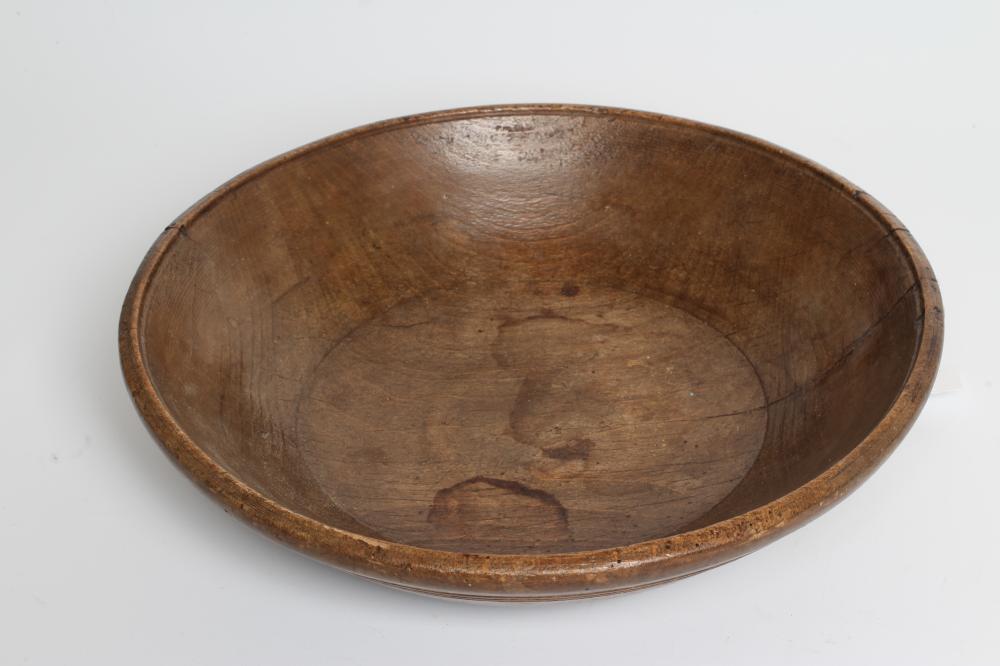 A SYCAMORE DAIRY BOWL Image