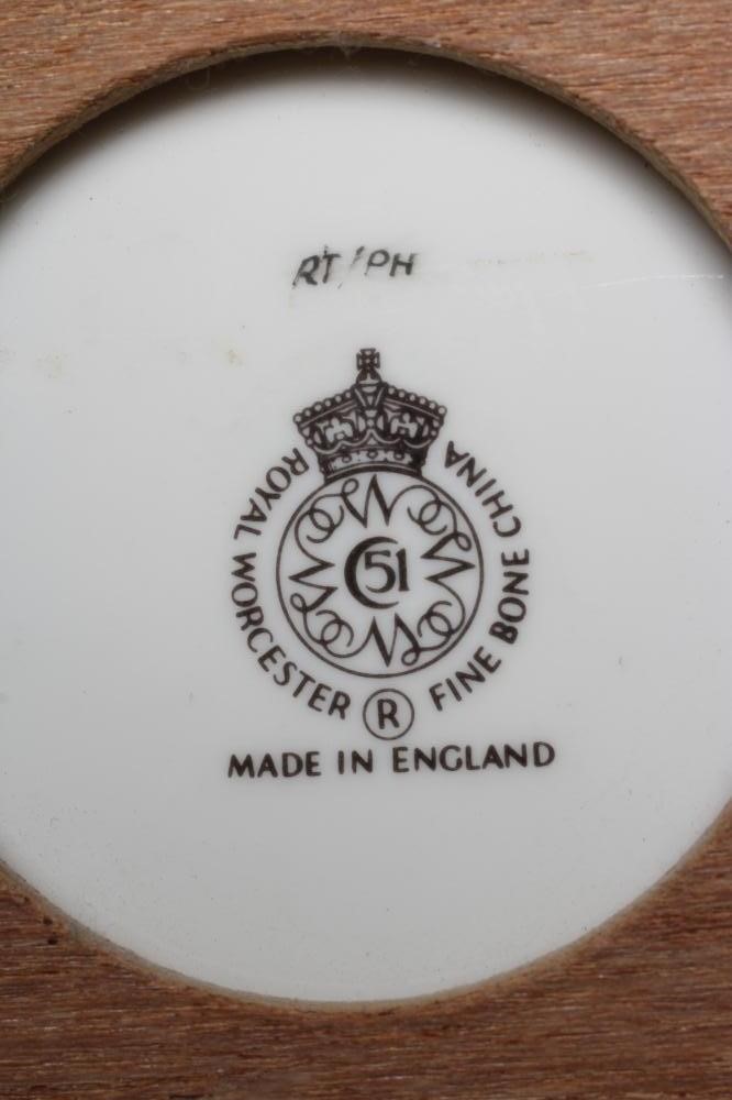 A ROYAL WORCESTER CHINA PLAQUE Image