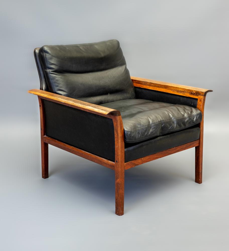 A HANS OLSEN FOR VATNE MOBLER ROSEWOOD ARMCHAIR Image