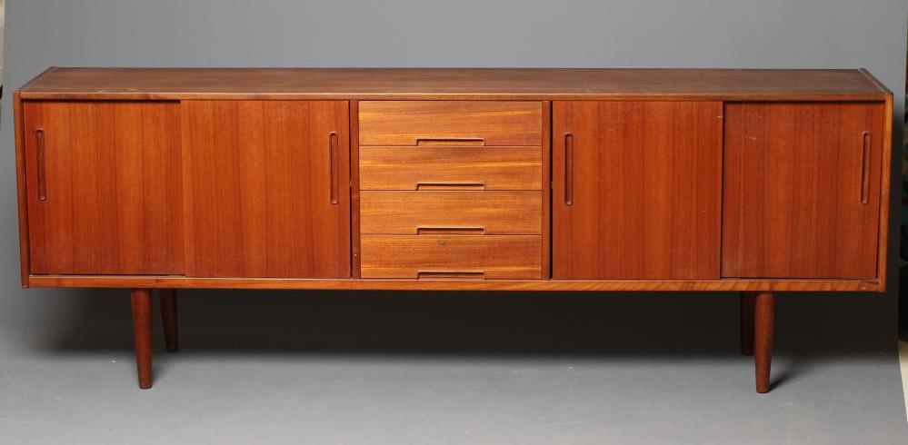 NILS JONSSON FOR HUGO TROEDS Image