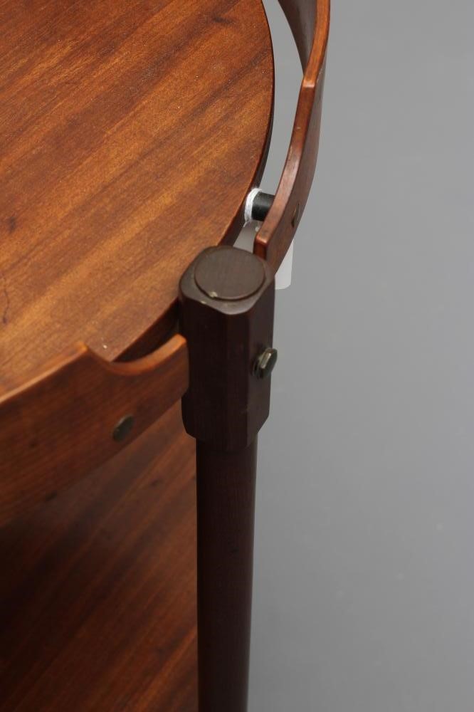 AN ITALIAN DESIGN TEAK TROLLEY Image