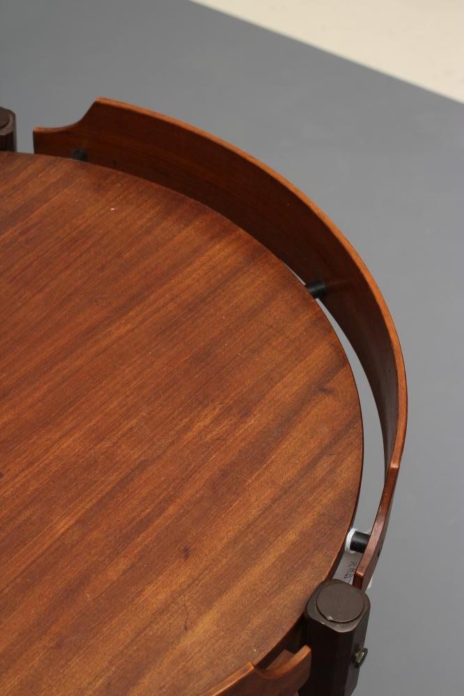 AN ITALIAN DESIGN TEAK TROLLEY Image