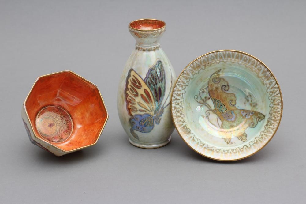 A WEDGWOOD BUTTERFLY LUSTRE SMALL BOWL Image