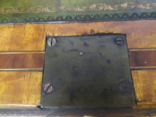 AN INLAID SATINWOOD BUREAU Image