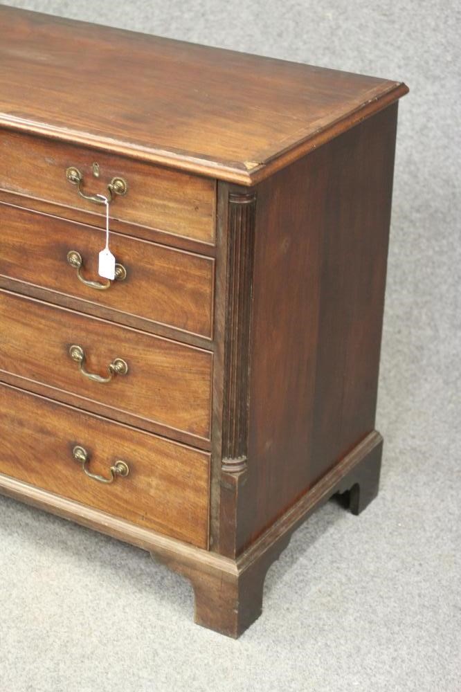 A GEORGIAN MAHOGANY STRAIGHT FRONTED CHEST Image