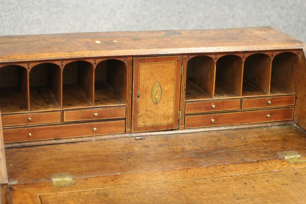 A GEORGIAN OAK BUREAU Image