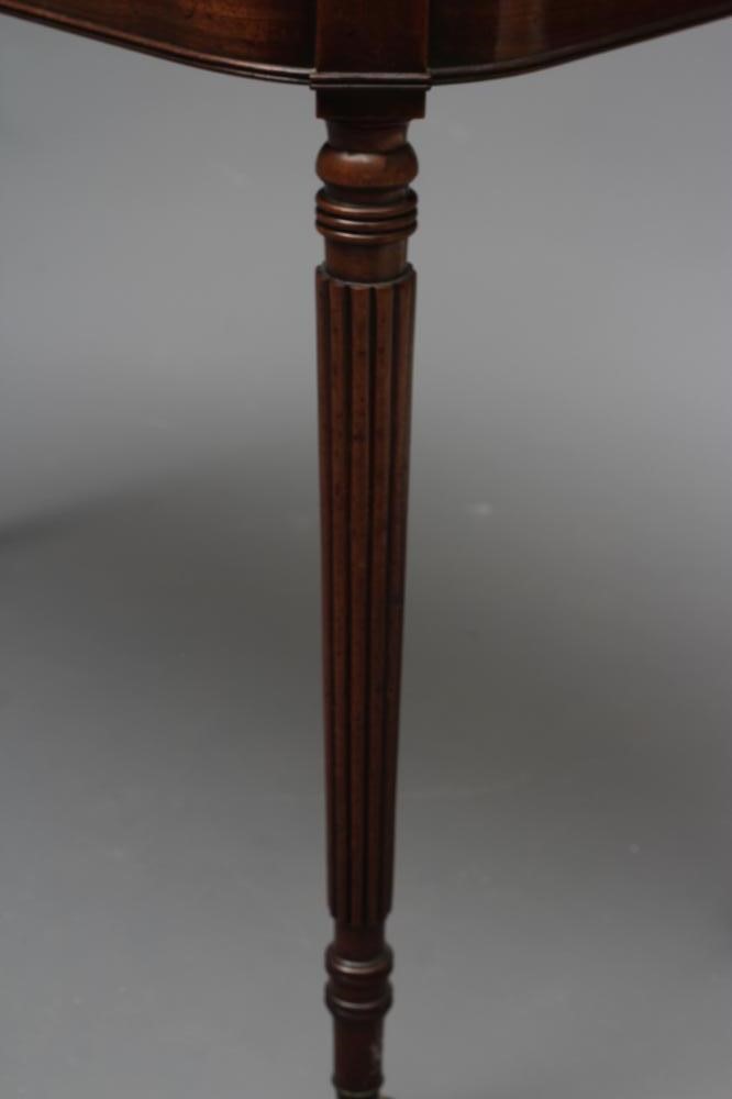 A GEORGIAN MAHOGANY FOLDING TEA TABLE Image