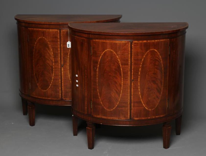 A PAIR OF GEORGIAN DESIGN MAHOGANY COMMODES Image