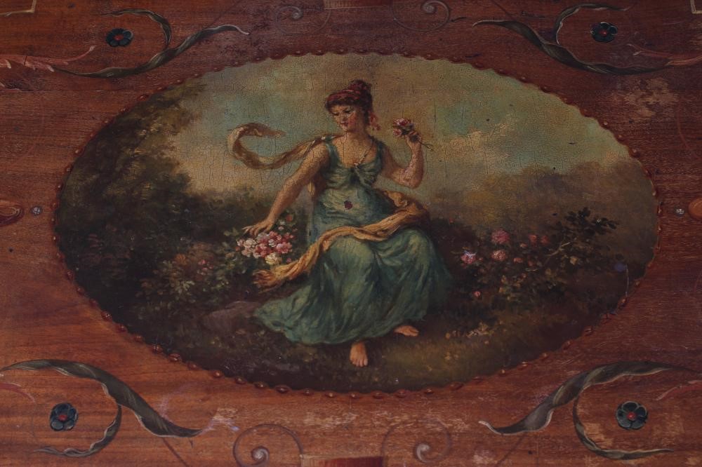 AN EDWARDIAN PAINTED MAHOGANY OCCASIONAL TABLE Image