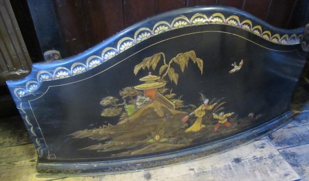 A BLACK LACQUERED CHINOISERIE PART BEDROOM SUITE Image