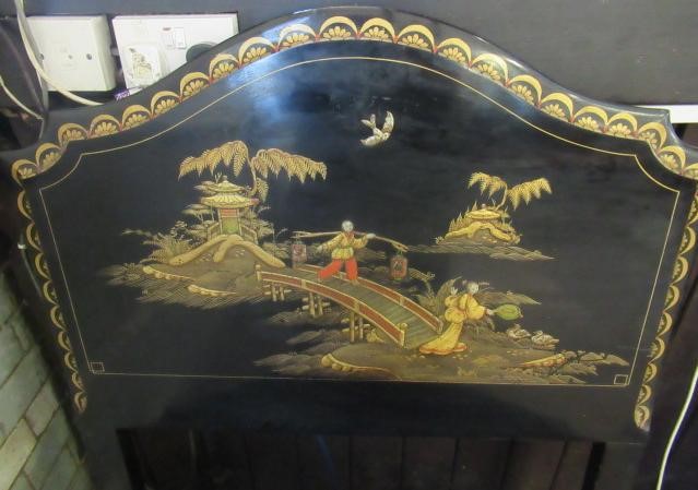 A BLACK LACQUERED CHINOISERIE PART BEDROOM SUITE Image