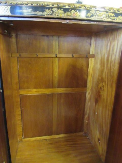 A BLACK LACQUERED CHINOISERIE PART BEDROOM SUITE Image