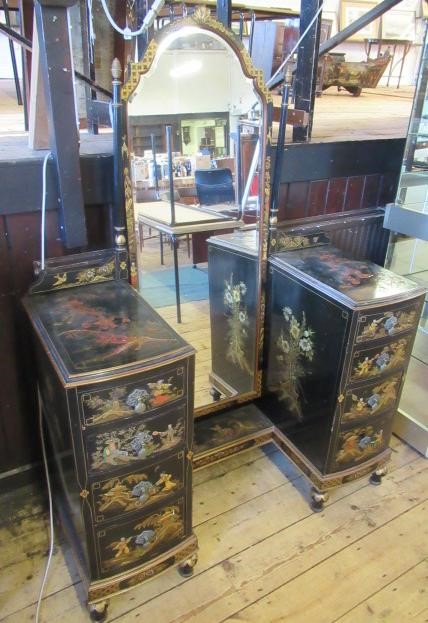 A BLACK LACQUERED CHINOISERIE PART BEDROOM SUITE Image