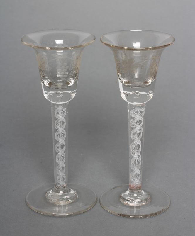 A PAIR OF WINE GLASSES Image