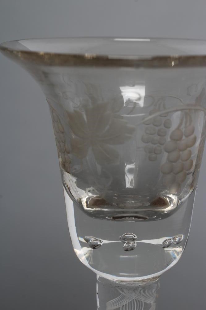 A PAIR OF WINE GLASSES Image