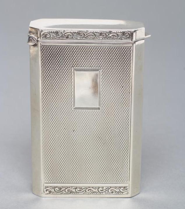 AN UNUSUAL SILVER CIGARETTE CASE Image