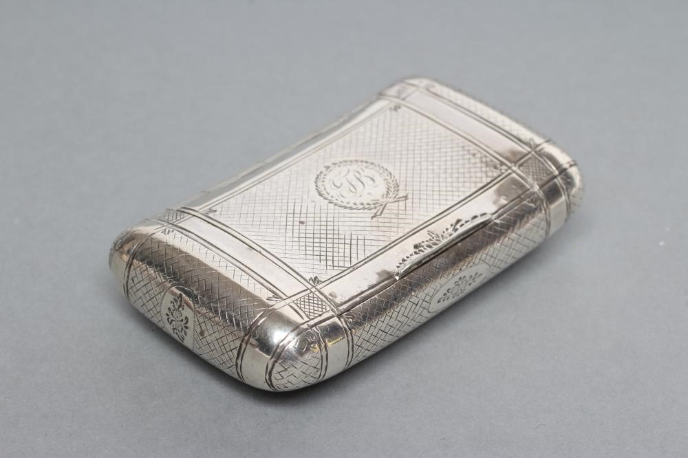 A LATE GEORGE III SILVER SNUFF BOX Image