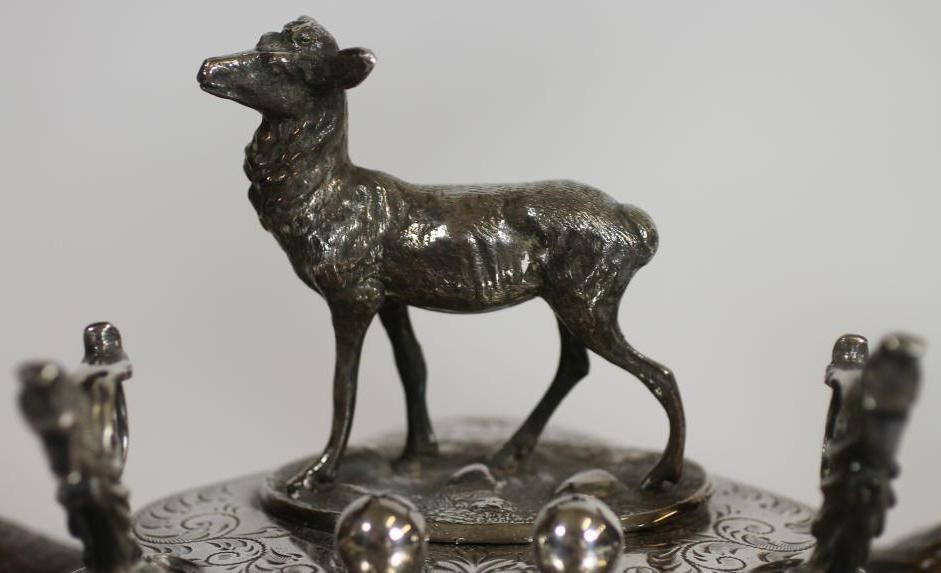 A VICTORIAN RAM'S HORN DESK STAND Image