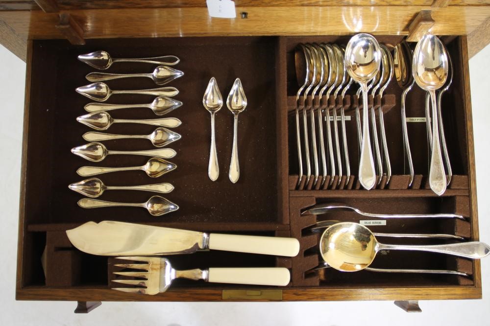 AN ART DECO SILVER PLATED TABLE SERVICE Image