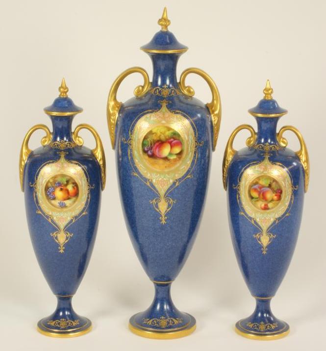 A MATCHED AND COMPOSITE SILVER PART TABLE SERVICE Image