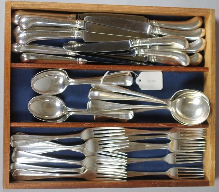 A MATCHED AND COMPOSITE SILVER PART TABLE SERVICE Image