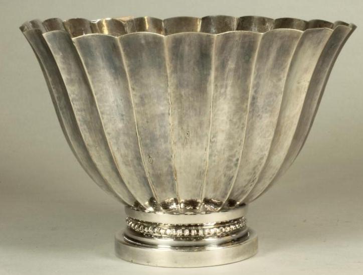 A CONTINENTAL WIENER WERKSTATTE STYLE BOWL Image