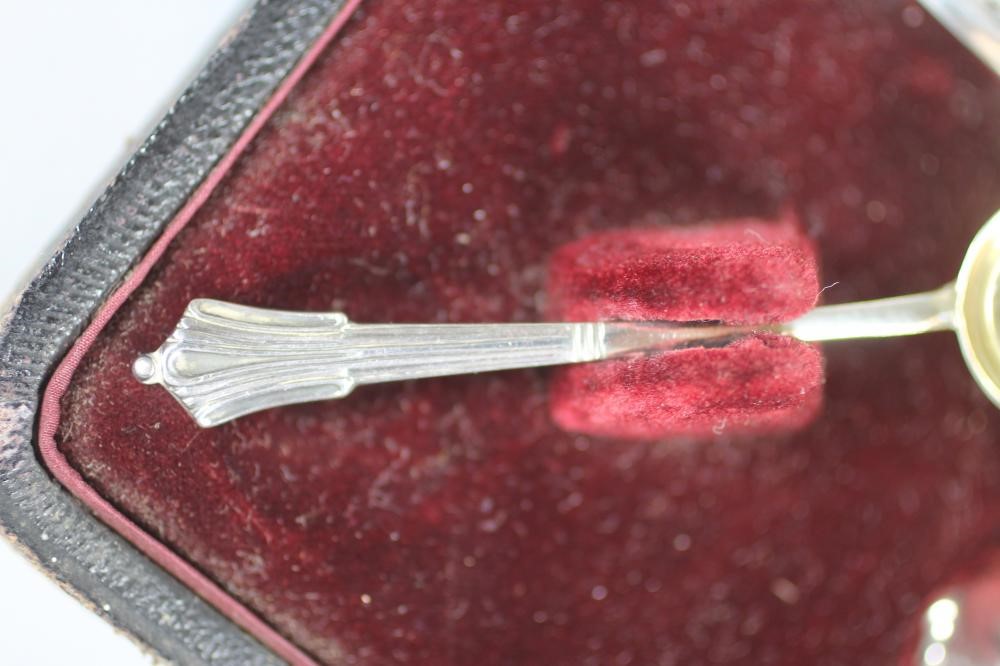 A SET OF FOUR LATE VICTORIAN SILVER SALTS Image