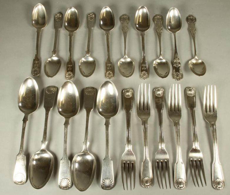 A SET OF FIVE SCOTTISH VICTORIAN SILVER DESSERT SPOONS Image