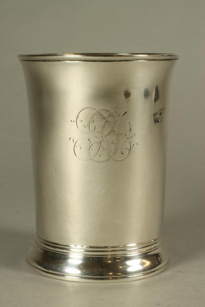 A GEORGE III SILVER BEAKER Image