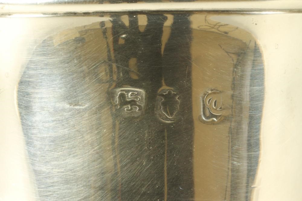 A GEORGE III SILVER BEAKER Image