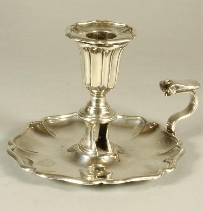 A WILLIAM IV SILVER CHAMBERSTICK Image