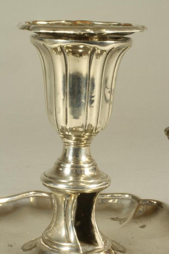 A WILLIAM IV SILVER CHAMBERSTICK Image