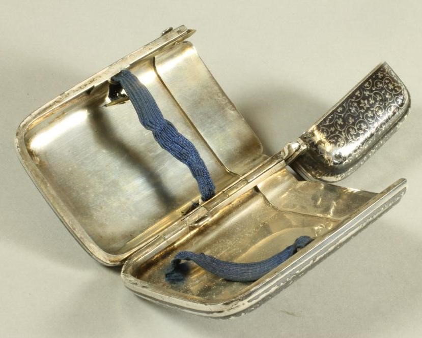 A HUNGARIAN SILVER CIGARETTE CASE Image