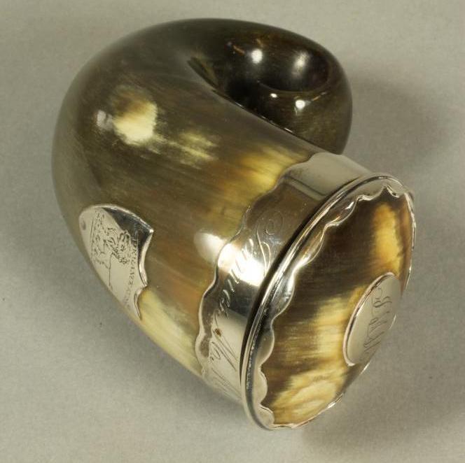 A POLISHED HORN SNUFF MULL Image