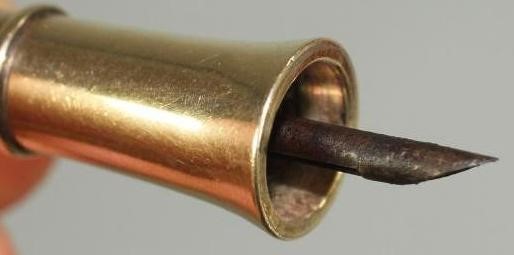 A 9CT GOLD CIGAR PIERCER Image