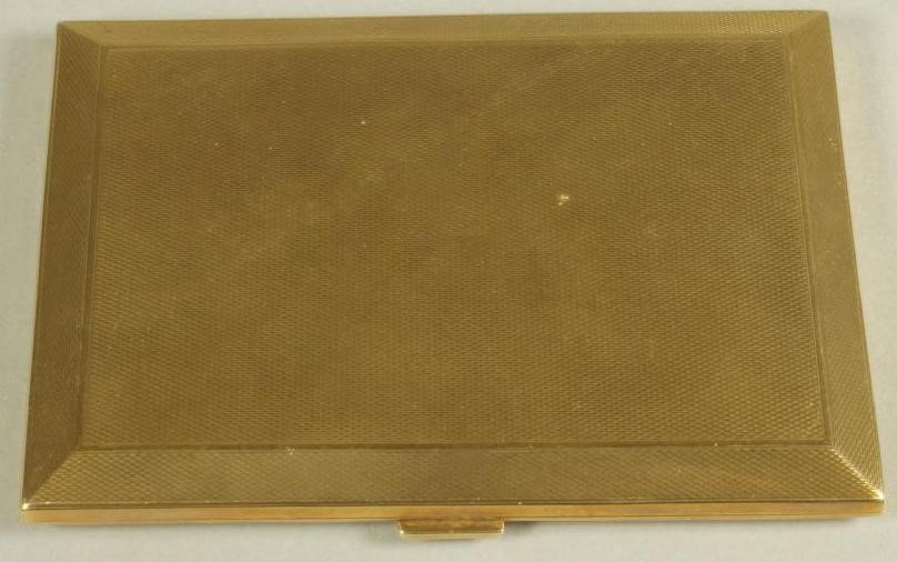 A GEORGE V 9CT GOLD CIGARETTE CASE Image