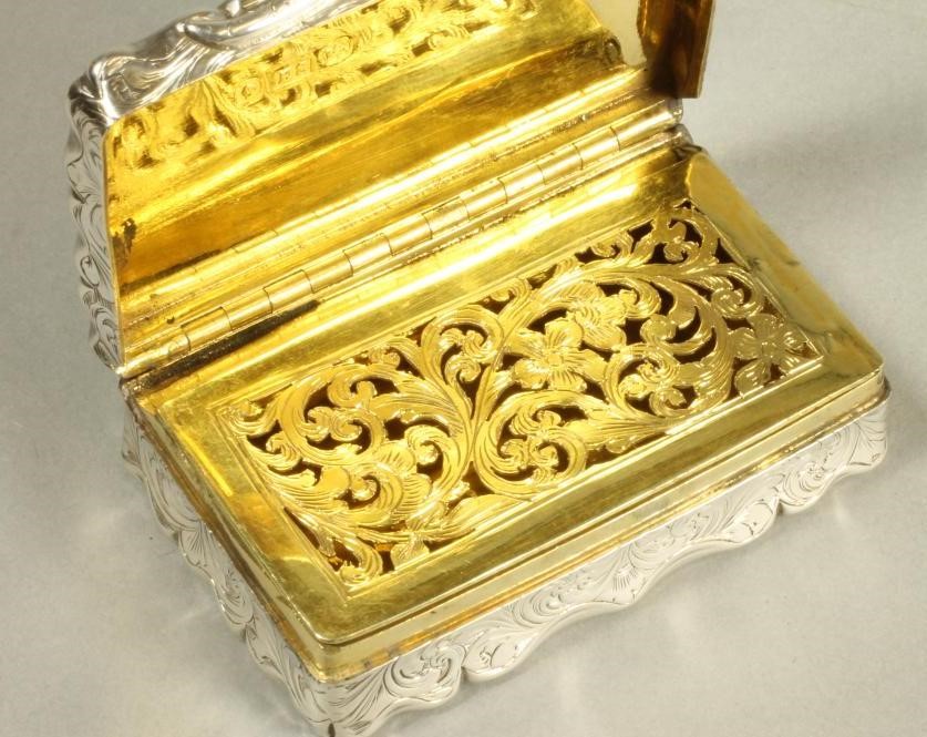 A VICTORIAN SILVER VINAIGRETTE Image