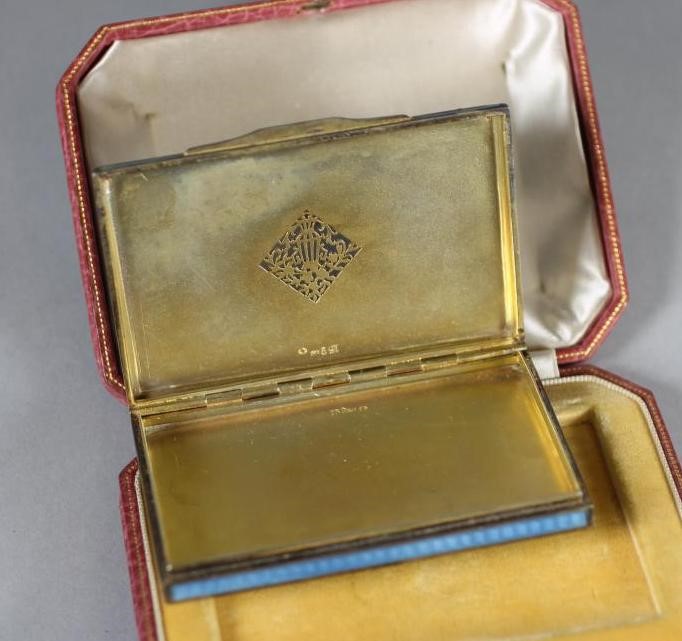 A FRENCH ART DECO SILVER AND GUILLOCHE ENAMEL CIGARETTE CASE Image